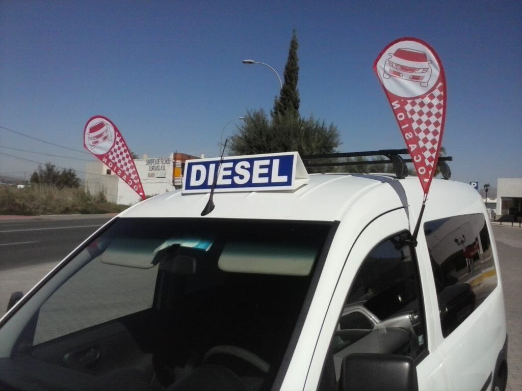 MASTIL MODELO GOTA personalizada