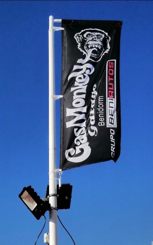 bandera vertical personalizada con vaina superior