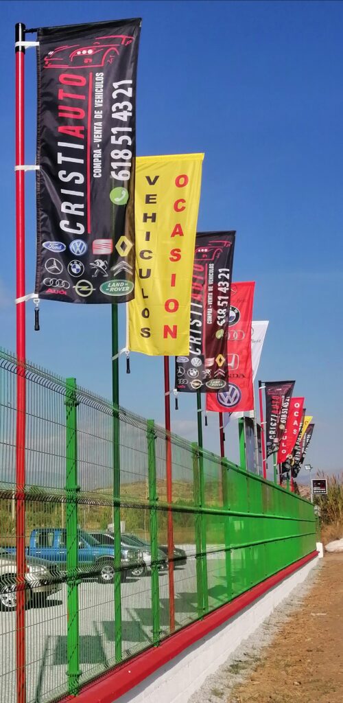 imagen de banderas verticales personalizadas