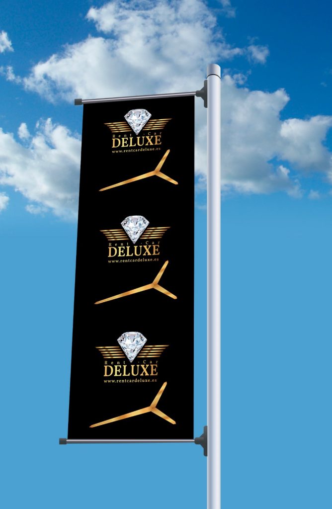 BANDERA VERTICAL PUBLICITARIA SOBRE MASTIL DE FIBRA DE VIDRIO